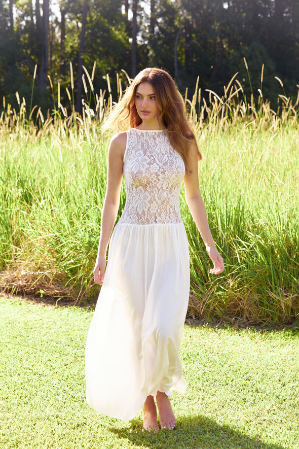 Valentina Lace Maxi Dress | White